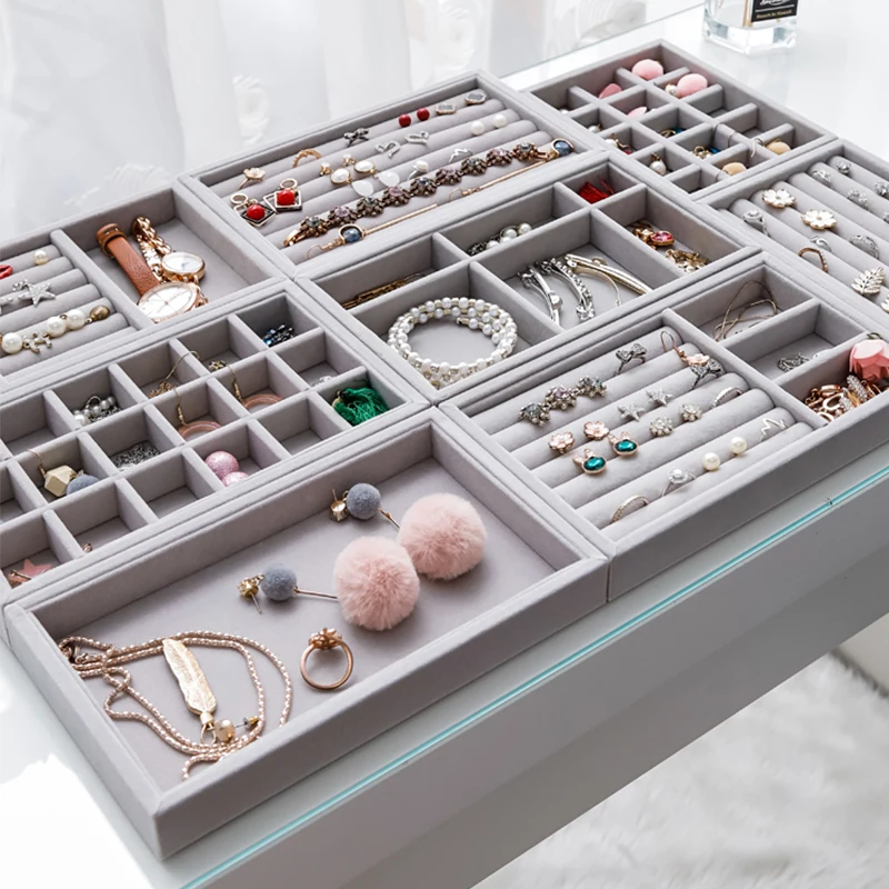Boîte à bijoux en velours empilable