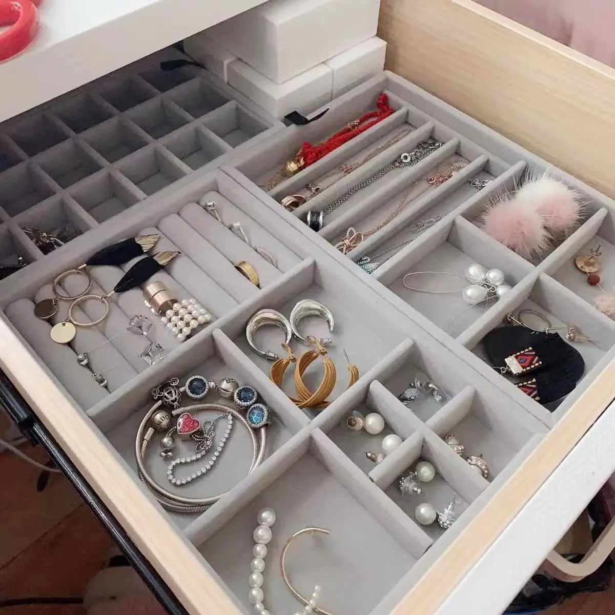 Boîte à bijoux en velours empilable
