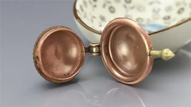 Boîte à prières tibétaine