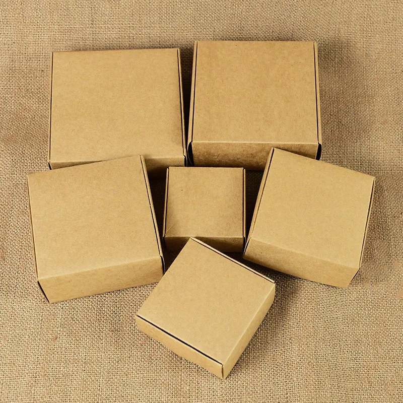 Boîte-cadeau en papier kraft de style marbré