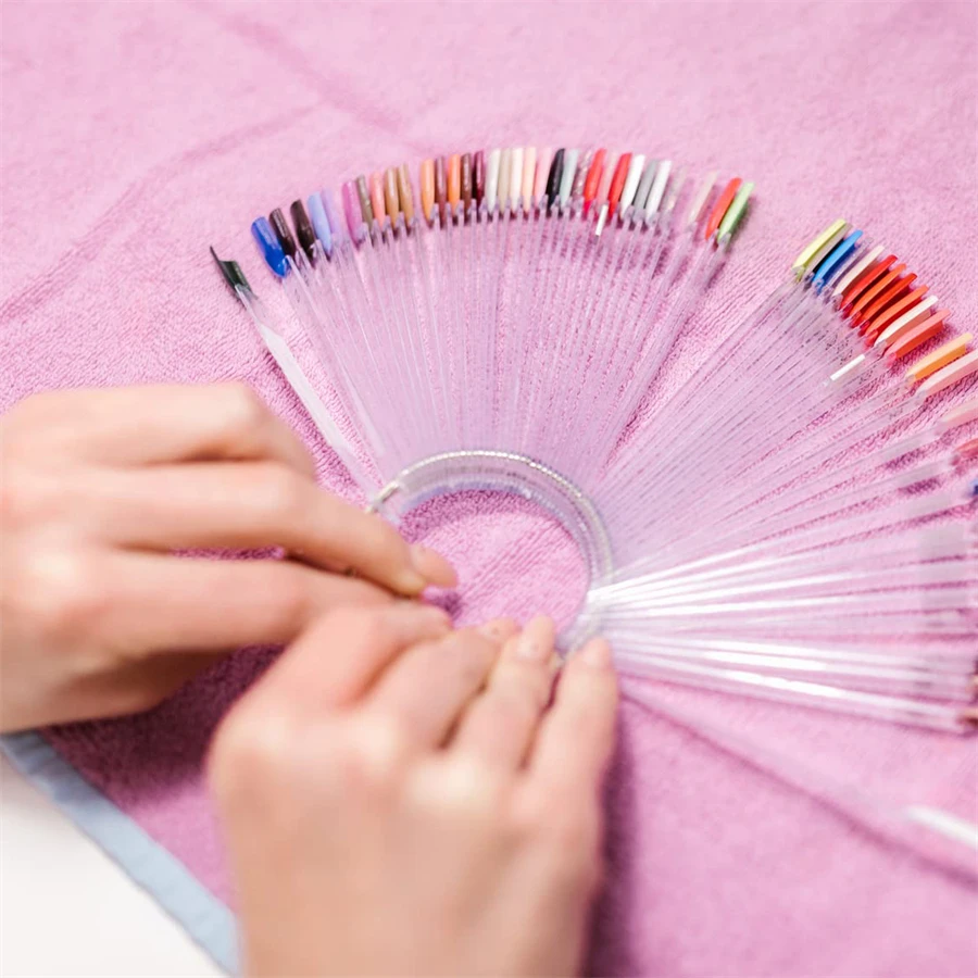 Présentoir de faux ongles